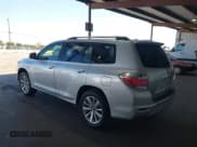 ✅ 2013 Toyota Highlander Limited • VIN: JTEDC3EH4D2013896 • Лот: 43074670. Опубликован ранее на IAAI с пробегом 156 615 миль. Бесплатный доступ к архиву аукционных продаж из США и подробный отчёт об истории автомобиля на DreamBid. Изображение 3.