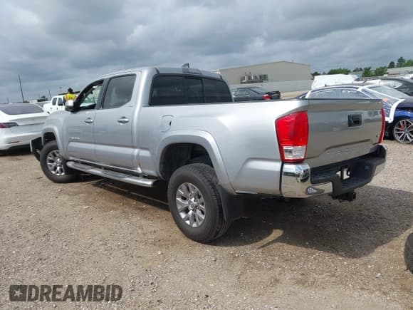 ✅ 2017 Toyota Tacoma SR5 • VIN: 5TFBZ5DN7HX002249 • Lot: 42136759. Listed on IAAI with 144,477 mi. Free auction sales archive from the USA and detailed vehicle history report at DreamBid. Image 3.