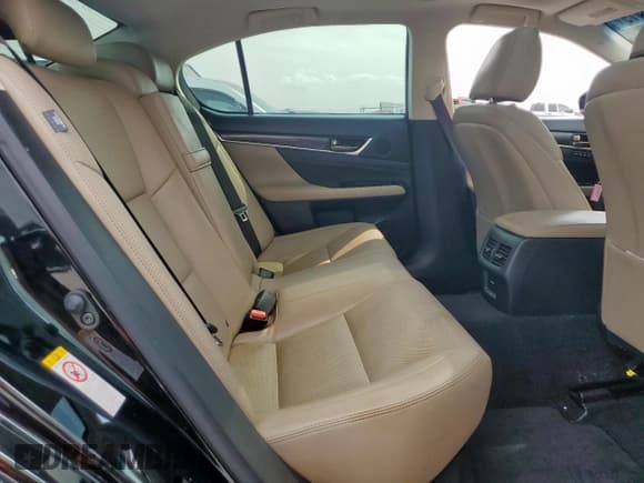 ✅ 2016 Lexus GS 200t • VIN: JTHBA1BL0GA002613 • Лот: 71965415. Опубликован ранее на Copart с пробегом 86 875 миль. Бесплатный доступ к архиву аукционных продаж из США и подробный отчёт об истории автомобиля на DreamBid. Изображение 10.