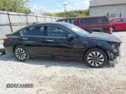 ✅ 2015 Honda Accord • VIN: 1HGCR6F39FA010764 • Lot: 43227269. Listed on IAAI with 173,910 mi. Free auction sales archive from the USA and detailed vehicle history report at DreamBid. Image 14.