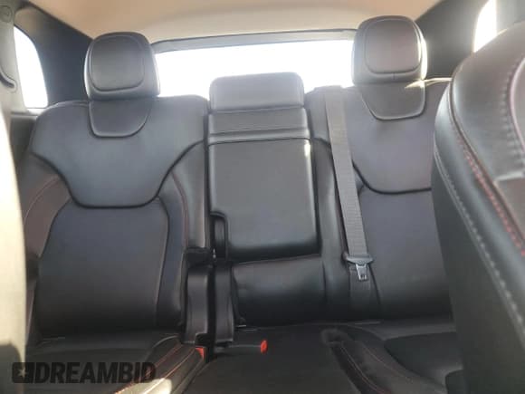 ✅ 2015 Jeep Cherokee Trailhawk • VIN: 1C4PJMBS0FW563072 • Lot: 92593655. Listed on Copart with 64,401 mi. Free auction sales archive from the USA and detailed vehicle history report at DreamBid. Image 10.