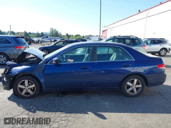 ✅ 2003 Honda Accord EX • VIN: 1HGCM55643A120993 • Lot: 43273936. Listed on IAAI with 249,676 mi. Free auction sales archive from the USA and detailed vehicle history report at DreamBid. Image 15.