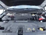 ✅ 2024 Jeep Wagoneer Series II • VIN: 1C4SJUBP2RS169557 • Lot: 43870390. Wystawiony na IAAI z przebiegiem 48 480 mil. Bezpłatny archiwum sprzedaży aukcyjnych z USA i szczegółowy raport historii pojazdu na DreamBid. Zdjęcie 10.