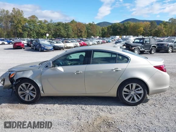 ✅ 2015 Buick Regal • VIN: 2G4GK5EX5F9248069 • Lot: 43376612. Listed on IAAI with 135,791 mi. Free auction sales archive from the USA and detailed vehicle history report at DreamBid. Image 15.