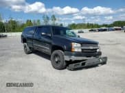 ✅ 2004 Chevrolet Silverado 2500HD LS • VIN: 1GCHK29U54E360694 • Lot: 70415325. Wystawiony na Copart z przebiegiem 132 894 mil. Bezpłatny archiwum sprzedaży aukcyjnych z USA i szczegółowy raport historii pojazdu na DreamBid. Zdjęcie 14.