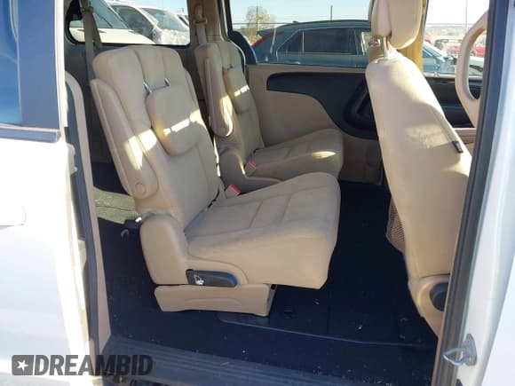 ✅ 2016 Dodge Grand Caravan SXT • VIN: 2C4RDGCG8GR319269 • Lot: 43649066. Wystawiony na IAAI z przebiegiem 139 564 mil. Bezpłatny archiwum sprzedaży aukcyjnych z USA i szczegółowy raport historii pojazdu na DreamBid. Zdjęcie 8.