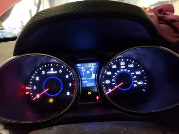 2015 Hyundai Veloster z VIN KMHTC6AD1FU228644, wystawiony jako Copart lot #70176233 z przebiegiem 117 359 mil mil oraz . Historia ofert i sprzedaży dostępna na DreamBid. Obrazek 9.