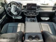 ✅ 2024 Ford Expedition Max XLT • VIN: 1FMJK1J89REA27394 • Lot: 59621795. Wystawiony na Copart z przebiegiem 42 644 mil. Bezpłatny archiwum sprzedaży aukcyjnych z USA i szczegółowy raport historii pojazdu na DreamBid. Zdjęcie 8.