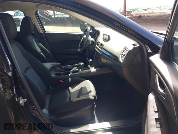 ✅ 2015 Mazda 3 i SV • VIN: JM1BM1T71F1245940 • Лот: 43210285. Опубликован ранее на IAAI с пробегом 111 445 миль. Бесплатный доступ к архиву аукционных продаж из США и подробный отчёт об истории автомобиля на DreamBid. Изображение 5.