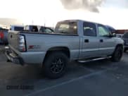 ✅ 2005 GMC Sierra 1500 SLT • VIN: 2GTEK13T151201414 • Лот: 89488525. Опубликован ранее на Copart с пробегом 325 533 миль. Бесплатный доступ к архиву аукционных продаж из США и подробный отчёт об истории автомобиля на DreamBid. Изображение 3.