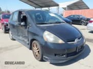 ✅ 2007 Honda Fit Sport • VIN: JHMGD37637S005754 • Lot: 42663714. Listed on IAAI with 239,000 mi. Free auction sales archive from the USA and detailed vehicle history report at DreamBid. Image 1.