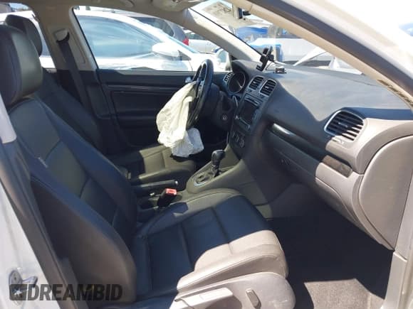 ✅ 2014 Volkswagen Jetta TDI w/Sunroof & Nav • VIN: 3VWPL7AJ0EM626543 • Lot: 42827898. Listed on IAAI with 120,035 mi. Free auction sales archive from the USA and detailed vehicle history report at DreamBid. Image 5.