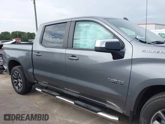 2022 Chevrolet Silverado 1500 LT z VIN 3GCPWCED9NG151593, wystawiony jako IAAI lot #42678291 z przebiegiem 56 973 mil mil oraz . Historia ofert i sprzedaży dostępna na DreamBid. Obrazek 14.