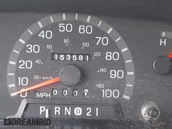 ✅ 2002 Ford Econoline Passenger XL • VIN: 1FMRE11L82HA83636 • Lot: 41718025. Wystawiony na IAAI z przebiegiem 153 581 mil. Bezpłatny archiwum sprzedaży aukcyjnych z USA i szczegółowy raport historii pojazdu na DreamBid. Zdjęcie 15.