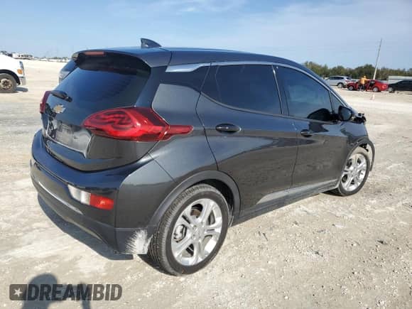 2017 Chevrolet Bolt EV LT z VIN 1G1FW6S03H4182721, wystawiony jako Copart lot #82183373 z przebiegiem 58 144 mil mil oraz . Historia ofert i sprzedaży dostępna na DreamBid. Obrazek 3.