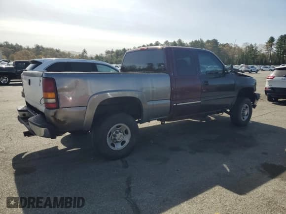 ✅ 2001 Chevrolet Silverado 2500HD LS • VIN: 1GCHK29U81E185336 • Лот: 54368505. Опубликован ранее на Copart с пробегом Не указан. Бесплатный доступ к архиву аукционных продаж из США и подробный отчёт об истории автомобиля на DreamBid. Изображение 3.
