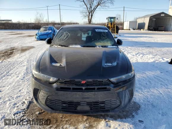 2024 Dodge Hornet R/T z VIN ZACPDFCW3R3A11174, wystawiony jako Copart lot #88537435 z przebiegiem 57 652 mil mil oraz Szkoda całkowita • Salvage title. Historia ofert i sprzedaży dostępna na DreamBid. Obrazek 5.