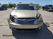 ✅ 2010 Subaru Outback Premium • VIN: 4S4BRCEC3A3361060 • Lot: 70824114. Wystawiony na Copart z przebiegiem 154 524 mil. Bezpłatny archiwum sprzedaży aukcyjnych z USA i szczegółowy raport historii pojazdu na DreamBid. Zdjęcie 5.