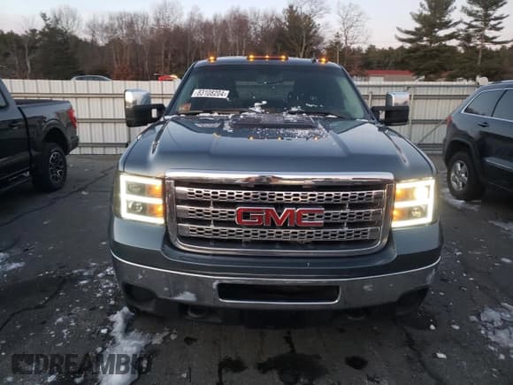 ✅ 2011 GMC Sierra 2500HD SLE • VIN: 1GT220CG2BZ404783 • Лот: 83108204. Опубликован ранее на Copart с пробегом Не указан. Бесплатный доступ к архиву аукционных продаж из США и подробный отчёт об истории автомобиля на DreamBid. Изображение 5.