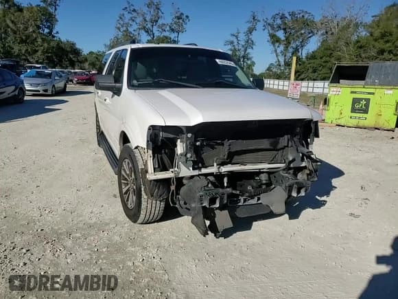 ✅ 2016 Ford Expedition Max XLT • VIN: 1FMJK1HT0GEF23675 • Lot: 88052945. Listed on Copart with 194,002 mi. Free auction sales archive from the USA and detailed vehicle history report at DreamBid. Image 15.