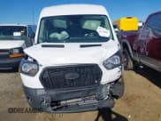 ✅ 2023 Ford Transit • VIN: 1FDAX2CG9NKA69667 • Lot: 43570081. Wystawiony na IAAI z przebiegiem 73 764 mil. Bezpłatny archiwum sprzedaży aukcyjnych z USA i szczegółowy raport historii pojazdu na DreamBid. Zdjęcie 12.