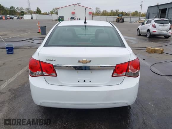 ✅ 2011 Chevrolet Cruze LS • VIN: 1G1PC5SH0B7282505 • Lot: 43458439. Listed on IAAI with 131,455 mi. Free auction sales archive from the USA and detailed vehicle history report at DreamBid. Image 16.