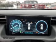 ✅ 2024 Hyundai Tucson Limited • VIN: KM8JECD16RU160637 • Lot: 80821004. Wystawiony na Copart z przebiegiem 8 248 mil. Bezpłatny archiwum sprzedaży aukcyjnych z USA i szczegółowy raport historii pojazdu na DreamBid. Zdjęcie 9.