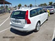 ✅ 2011 Volvo V50 • VIN: YV1672MW8B2606003 • Lot: 42783804. Listed on IAAI with 119,674 mi. Free auction sales archive from the USA and detailed vehicle history report at DreamBid. Image 4.