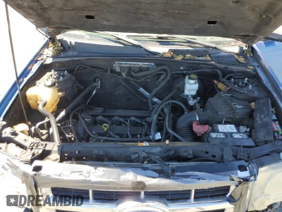 ✅ 2011 Ford Escape XLS • VIN: 1FMCU0C75BKC63355 • Lot: 68558155. Wystawiony na Copart z przebiegiem 214 946 mil. Bezpłatny archiwum sprzedaży aukcyjnych z USA i szczegółowy raport historii pojazdu na DreamBid. Zdjęcie 12.