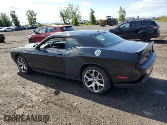 ✅ 2016 Dodge Challenger SXT Plus • VIN: 2C3CDZAG2GH142667 • Lot: 68917794. Wystawiony na Copart z przebiegiem 109 265 mil. Bezpłatny archiwum sprzedaży aukcyjnych z USA i szczegółowy raport historii pojazdu na DreamBid. Zdjęcie 2.