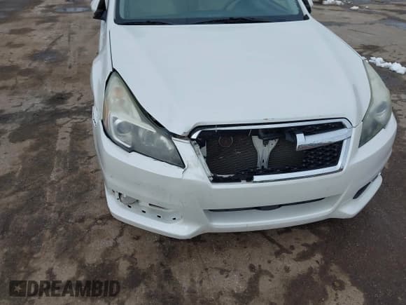 ✅ 2013 Subaru Legacy Limited • VIN: 4S3BMBK67D3032992 • Lot: 43668935. Listed on IAAI with 166,332 mi. Free auction sales archive from the USA and detailed vehicle history report at DreamBid. Image 6.