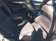 ✅ 2019 Infiniti QX50 Essential • VIN: 3PCAJ5M19KF122135 • Lot: 41722309. Wystawiony na IAAI z przebiegiem 145 920 mil. Bezpłatny archiwum sprzedaży aukcyjnych z USA i szczegółowy raport historii pojazdu na DreamBid. Zdjęcie 8.