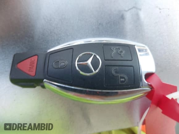 ✅ 2014 Mercedes-Benz E 350 Sport • VIN: WDDHF5KB3EA878137 • Лот: 43485096. Опубликован ранее на IAAI с пробегом 166 624 миль. Бесплатный доступ к архиву аукционных продаж из США и подробный отчёт об истории автомобиля на DreamBid. Изображение 11.