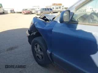 2001 Hyundai Santa Fe GLS z VIN KM8SC83D81U010990, wystawiony jako IAAI lot #41217838 z przebiegiem 171 330 mil mil oraz . Historia ofert i sprzedaży dostępna na DreamBid. Obrazek 6.