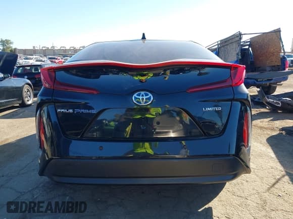 ✅ 2022 Toyota Prius LE • VIN: JTDKAMFP5N3225781 • Lot: 40822065. Listed on IAAI with 42,307 mi. Free auction sales archive from the USA and detailed vehicle history report at DreamBid. Image 17.