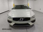 ✅ 2019 Volvo S60 Momentum • VIN: 7JR102FK3KG002524 • Лот: 80511285. Опубликован ранее на Copart с пробегом 84 051 миль. Бесплатный доступ к архиву аукционных продаж из США и подробный отчёт об истории автомобиля на DreamBid. Изображение 5.