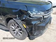 ✅ 2021 Chevrolet Suburban LT • VIN: 1GNSKCKDXMR137654 • Lot: 42766378. Wystawiony na IAAI z przebiegiem 201 403 mil. Bezpłatny archiwum sprzedaży aukcyjnych z USA i szczegółowy raport historii pojazdu na DreamBid. Zdjęcie 6.