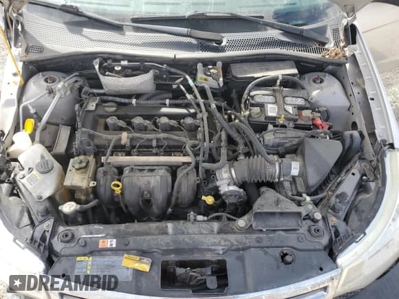 ✅ 2010 Ford Focus SE • VIN: 1FAHP3FN8AW153068 • Lot: 84190645. Wystawiony na Copart z przebiegiem 78 230 mil. Bezpłatny archiwum sprzedaży aukcyjnych z USA i szczegółowy raport historii pojazdu na DreamBid. Zdjęcie 11.