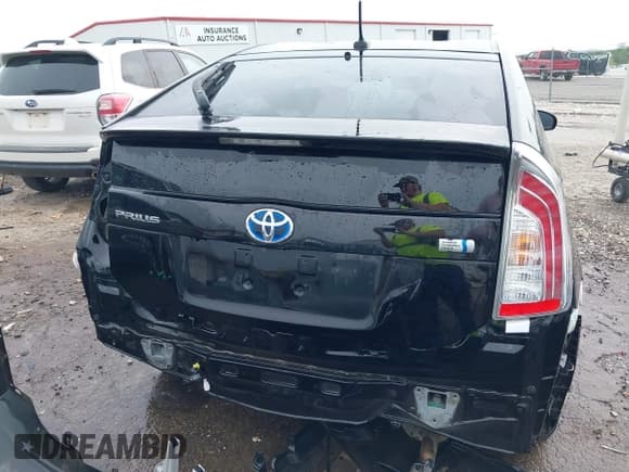 ✅ 2014 Toyota Prius Four • VIN: JTDKN3DU0E0378643 • Lot: 42076080. Wystawiony na IAAI z przebiegiem 272 277 mil. Bezpłatny archiwum sprzedaży aukcyjnych z USA i szczegółowy raport historii pojazdu na DreamBid. Zdjęcie 17.