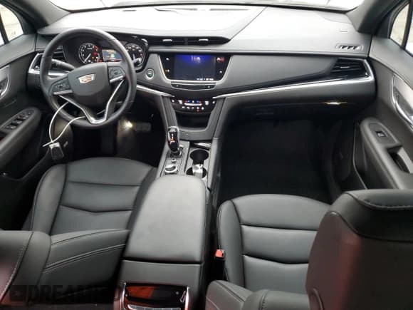 ✅ 2024 Cadillac XT6 FWD Luxury • VIN: 1GYKPAR47RZ720446 • Lot: 43964105. Listed on Copart with 10,728 mi. Free auction sales archive from the USA and detailed vehicle history report at DreamBid. Image 8.