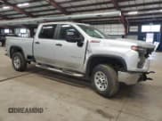 ✅ 2022 Chevrolet Silverado 2500HD Work Truck • VIN: 1GC4YLE72NF288531 • Лот: 80500695. Опубликован ранее на Copart с пробегом 69 300 миль. Бесплатный доступ к архиву аукционных продаж из США и подробный отчёт об истории автомобиля на DreamBid. Изображение 4.