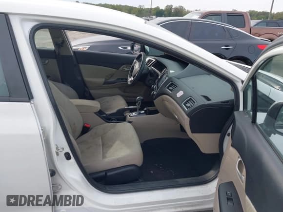 ✅ 2015 Honda Civic SE • VIN: 2HGFB2F78FH548497 • Lot: 43345983. Wystawiony na IAAI z przebiegiem 115 538 mil. Bezpłatny archiwum sprzedaży aukcyjnych z USA i szczegółowy raport historii pojazdu na DreamBid. Zdjęcie 5.