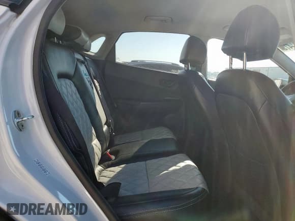 ✅ 2020 Hyundai Kona SEL • VIN: KM8K22AA9LU494261 • Lot: 84384475. Wystawiony na Copart z przebiegiem 86 434 mil. Bezpłatny archiwum sprzedaży aukcyjnych z USA i szczegółowy raport historii pojazdu na DreamBid. Zdjęcie 10.