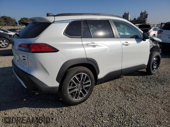 ✅ 2026 Toyota Corolla Cross XLE • VIN: 7MUDAABG0TV150339 • Лот: 91928275. Опубликован ранее на Copart с пробегом 1 034 миль. Бесплатный доступ к архиву аукционных продаж из США и подробный отчёт об истории автомобиля на DreamBid. Изображение 3.