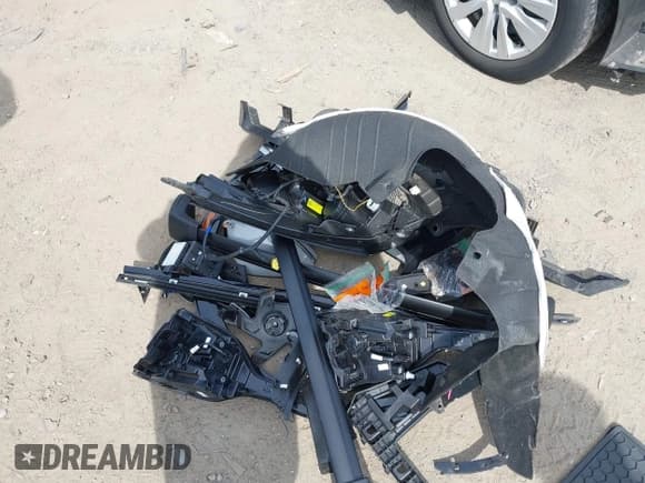 ✅ 2024 Kia Sportage SX-Prestige • VIN: 5XYK5CDF6RG228117 • Lot: 42344610. Listed on IAAI with 6,934 mi. Free auction sales archive from the USA and detailed vehicle history report at DreamBid. Image 12.