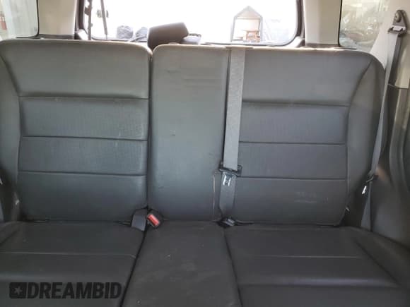 ✅ 2006 Ford Escape XLT • VIN: 1FMCU93166KC47848 • Lot: 85583935. Listed on Copart with 304,843 mi. Free auction sales archive from the USA and detailed vehicle history report at DreamBid. Image 10.