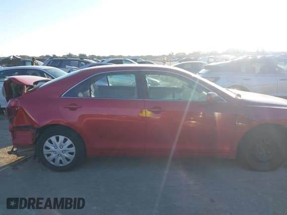 ✅ 2010 Toyota Camry LE • VIN: 4T1BF3EK5AU046531 • Lot: 43489882. Wystawiony na IAAI z przebiegiem 158 920 mil. Bezpłatny archiwum sprzedaży aukcyjnych z USA i szczegółowy raport historii pojazdu na DreamBid. Zdjęcie 13.