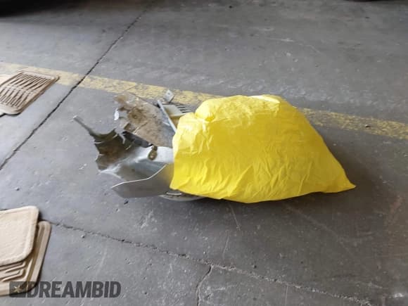 ✅ 2008 Ford Explorer XLT • VIN: 1FMEU73E08UB34906 • Lot: 43551432. Wystawiony na IAAI z przebiegiem 244 827 mil. Bezpłatny archiwum sprzedaży aukcyjnych z USA i szczegółowy raport historii pojazdu na DreamBid. Zdjęcie 12.