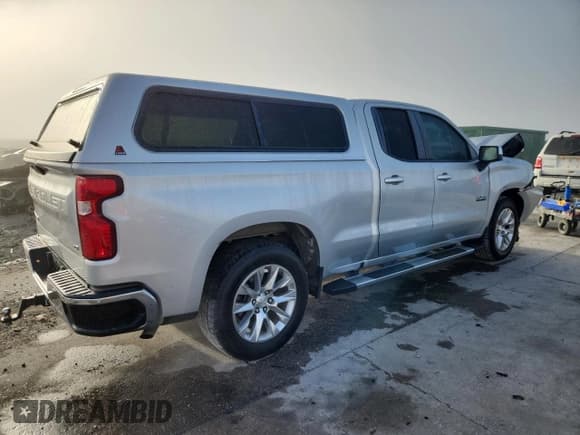 ✅ 2019 Chevrolet Silverado 1500 LT • VIN: 1GCRWCED6KZ208353 • Lot: 93791195. Wystawiony na Copart z przebiegiem 87 783 mil. Bezpłatny archiwum sprzedaży aukcyjnych z USA i szczegółowy raport historii pojazdu na DreamBid. Zdjęcie 3.