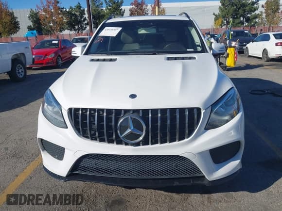 ✅ 2018 Mercedes-Benz GLE 350 • VIN: 4JGDA5JB6JB173115 • Lot: 43920307. Listed on IAAI with 134,622 mi. Free auction sales archive from the USA and detailed vehicle history report at DreamBid. Image 12.